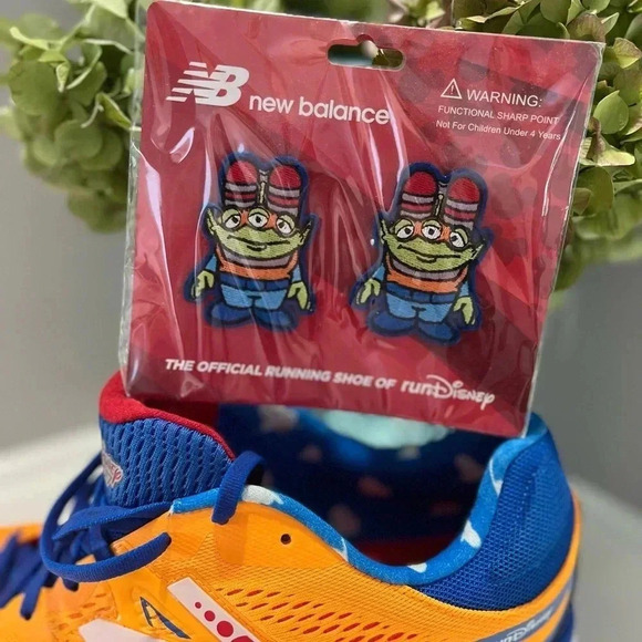 New Balance runDisney 2017 Toy Story Aliens Shoe Lace Clips - Picture 1 of 10